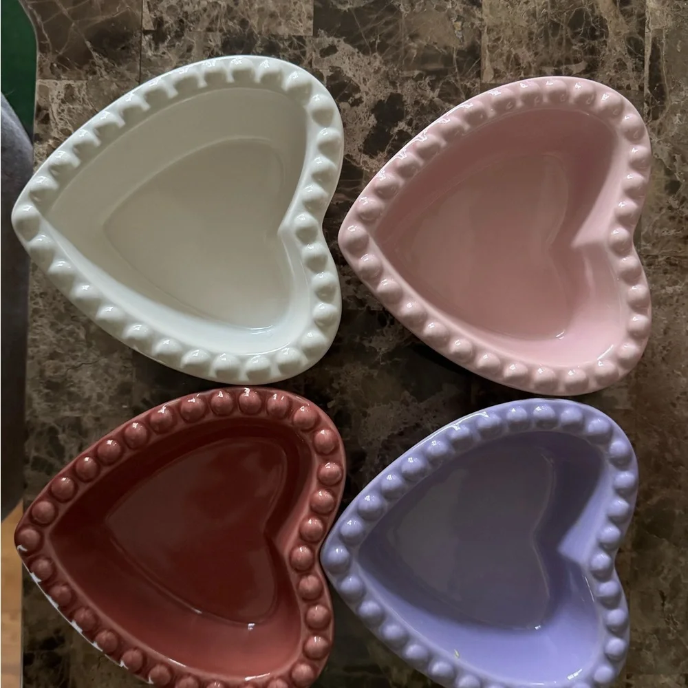 Williams Sonoma Burgundy Heart Ramekins Set
